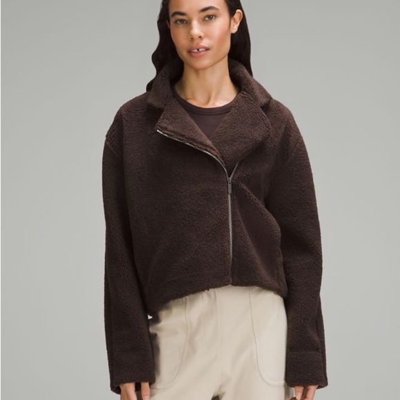 LULULEMON Textured Fleece Collared Jacket Size 8 EUC - Picture 1 of 7